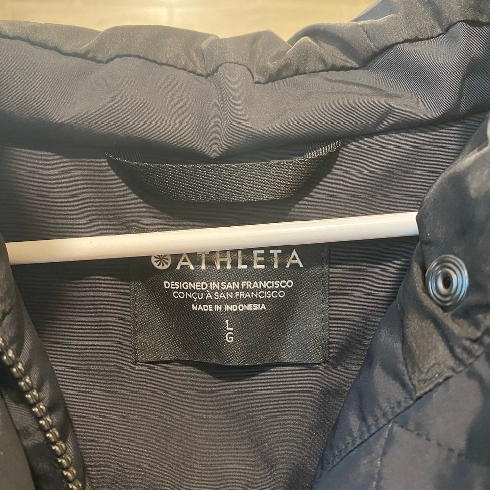 Athleta Black Water Resistant Rain Jacket Large